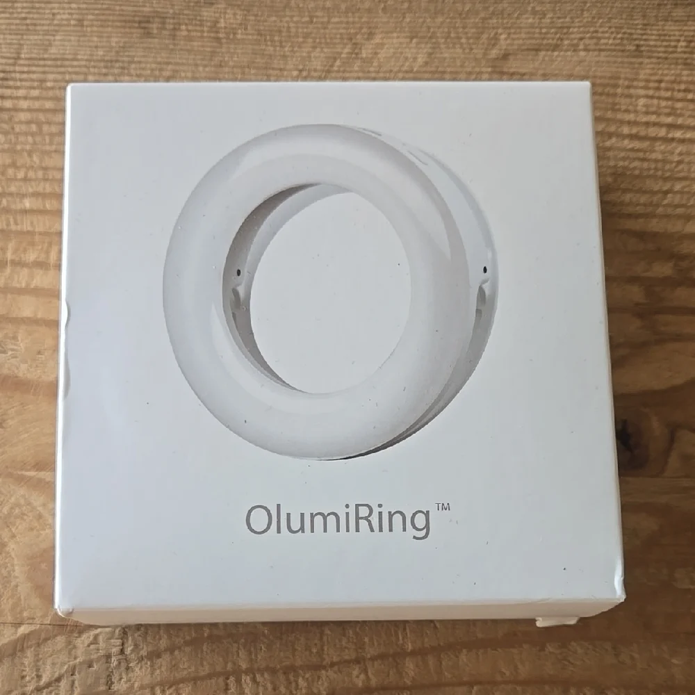 White Wearable Light Olumni Ring Light